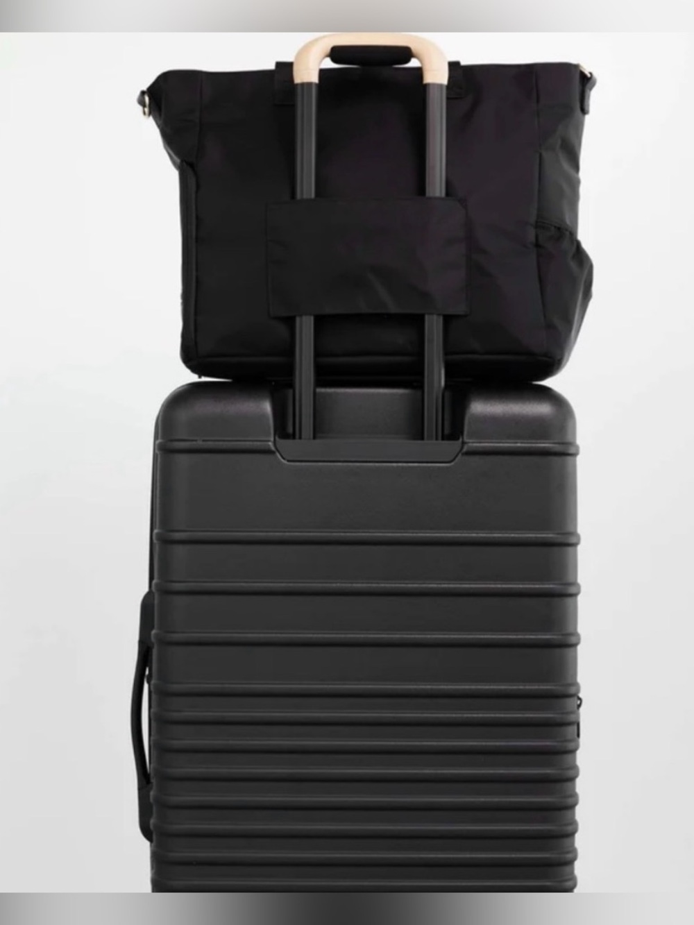 Beis The Pumping Bag in Black - Picture 9 of 9